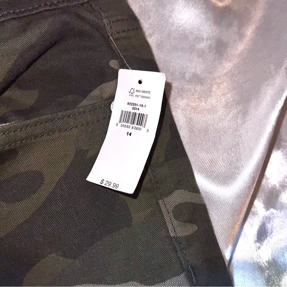 Old Navy Army Fatigue Pants - Picture 12 of 12